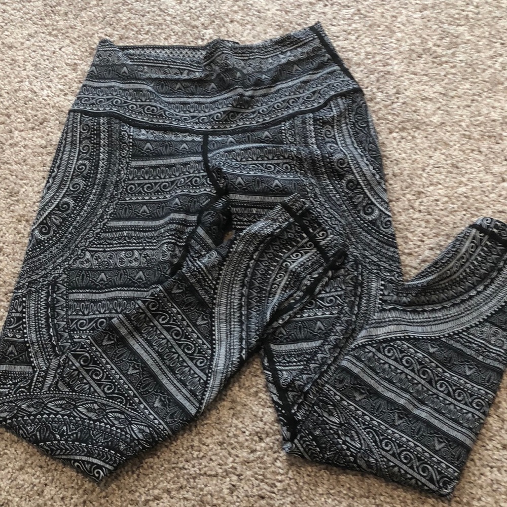 Lululemon pants!